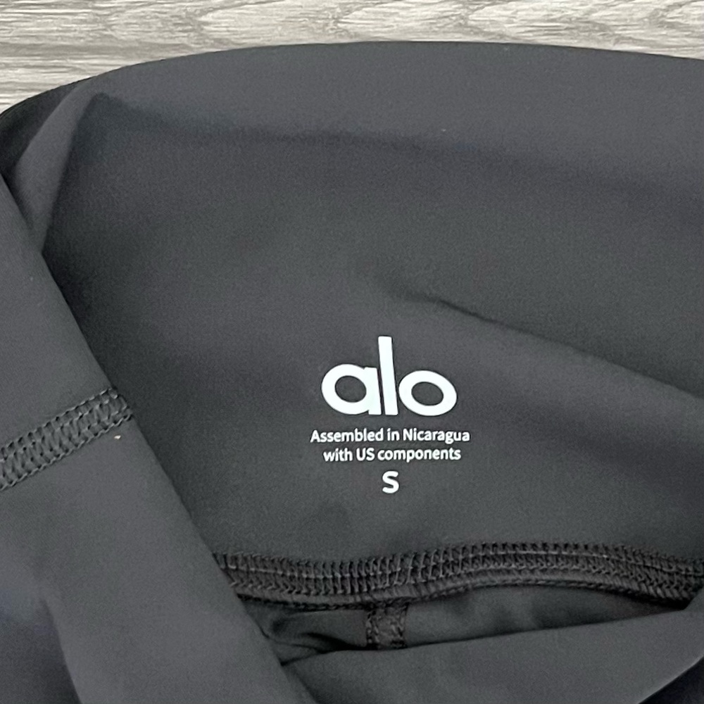 Alo Yoga Women's High-Waist Airlift Leggings - Black / Size S - Picture 11 of 15
